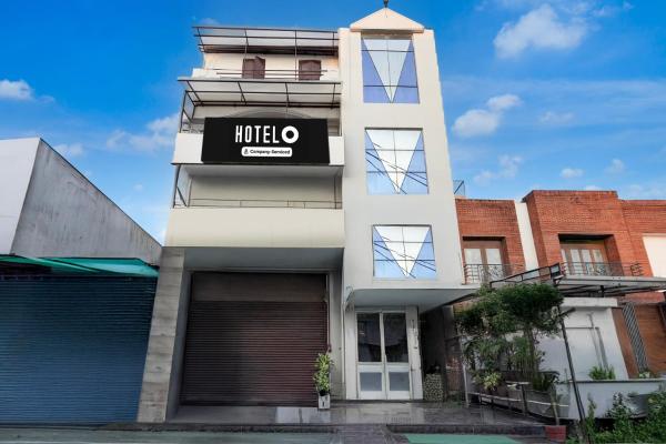 Na zdjęciu widoczny jest obiekt Super Hotel O Rudrapur Railway Junction Formerly Krish położony w mieście Rāmpura.