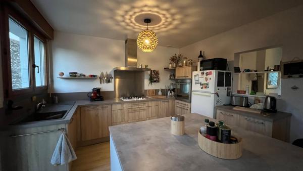 På billedet ses objektet Maison proche centre-ville et Marais poitevin beliggende i byen Niort.