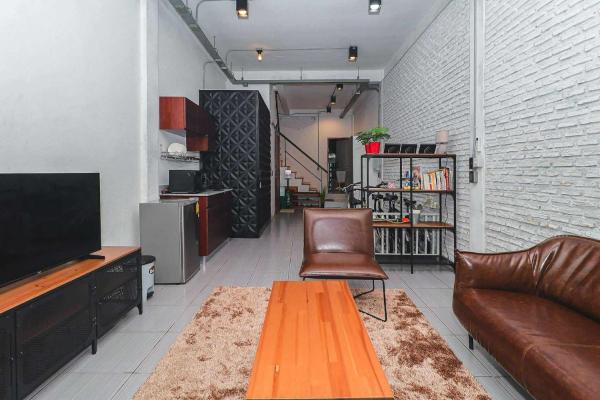 A la foto es mostra l'objecte Rose Loft Family or friends 6 person situat a la ciutat de Thon Buri.