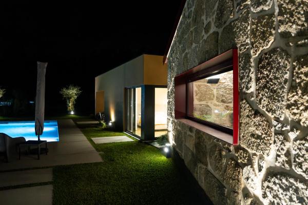 A la foto es mostra l'objecte Casa Encosta do Monte situat a la ciutat de Ajude.