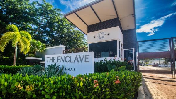 Na fotografii je vidět objekt The Enclave C4 nacházející se ve městě Río Sequito.