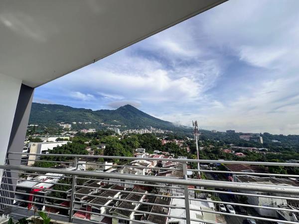 Luxury Escalón Stay, Private Bath, Secure Entry, San Salvador