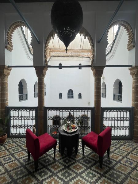 La photo montre l'objet Riad Narjiss situé dans la ville de Rabat.