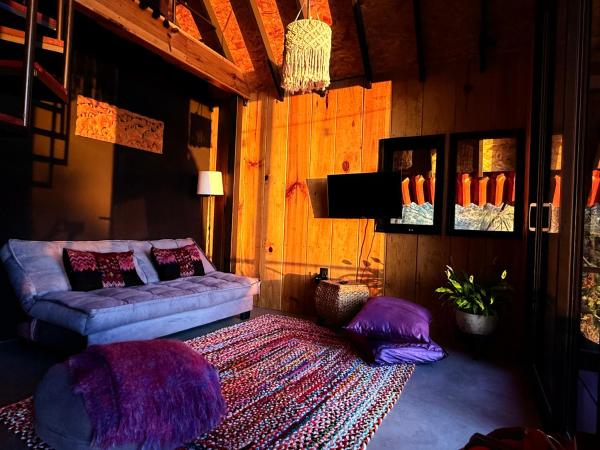 A la foto es mostra l'objecte Mi Refugio Nordico Buho Cabin situat a la ciutat de Amanalco de Becerra.