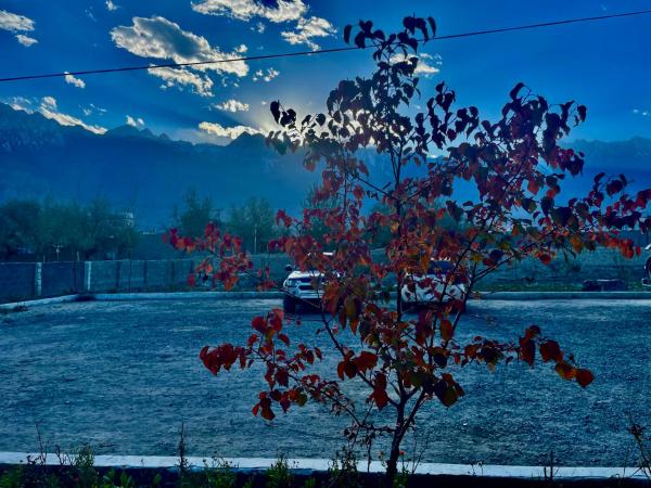 Auf dem Foto ist das Objekt Sarfaranga Hotel Skardu in der Stadt Ranga zu sehen.