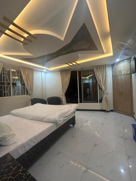 A la foto es mostra l'objecte askari lodges situat a la ciutat de Murree.