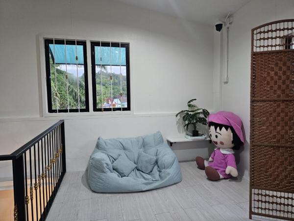 Blue House Betong, Ban Komo Sip Paet