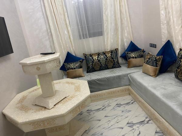 På billedet ses objektet Al bassatine beliggende i byen Meknès.