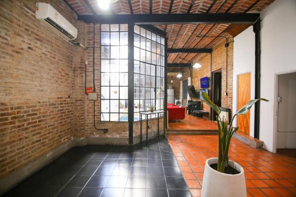 A la foto es mostra l'objecte Loft San Martin Loft con pileta y garage en centro de Santa Fe situat a la ciutat de Santa Fe.