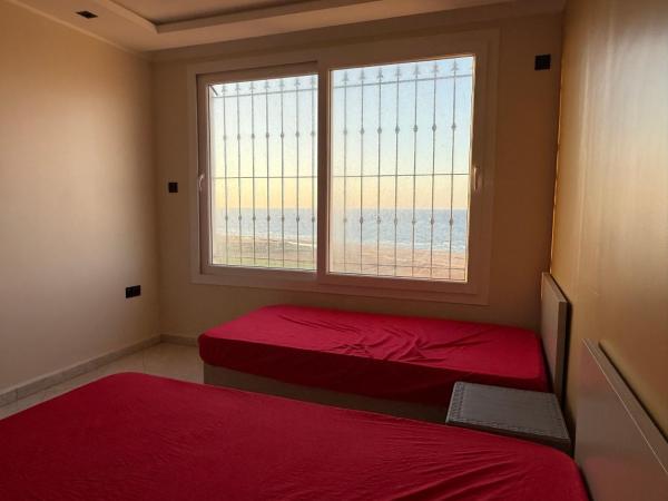 På billedet ses objektet Entre ciel et mer beliggende i byen Benhammouch.