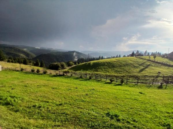 A la foto es mostra l'objecte Cabana Maguri situat a la ciutat de Măguri.
