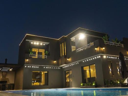 A la foto es mostra l'objecte Lyva chaLet situat a la ciutat de Al Mazār.