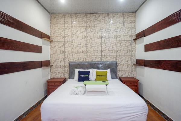 写真にはKopeng市にあるUrbanview Hotel Mountain Palace Kopengが写っています。