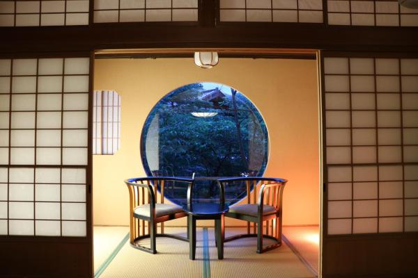 Photo 4 : 塵表閣本店