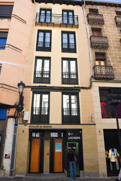 Na fotografii je vidět objekt Apartamentos Marqués de Abastos nacházející se ve městě Logroño.