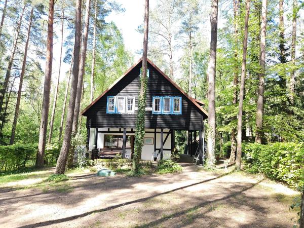 Op de foto is het object Villa Jolanta te zien, gelegen in de stad Nowa Kaletka.