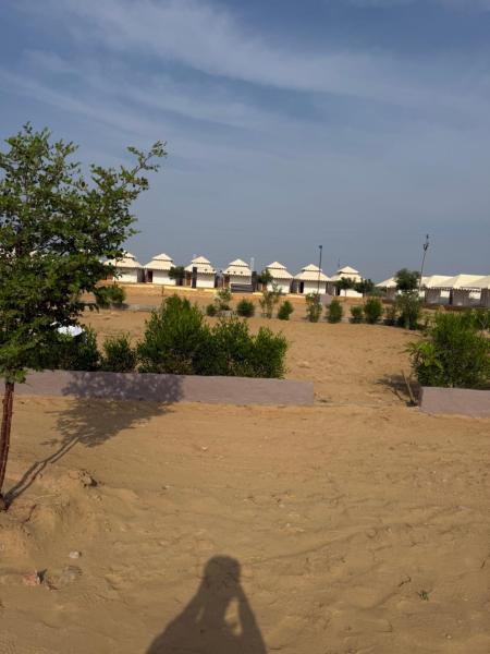 На фото показан объект Jaisalmer Landscape Camp, расположенный в городе Джайсалмер.
