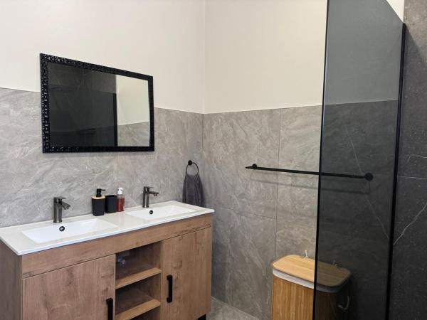 Foto 6: Accommodation in Lynwood Pretoria East for larger groups and Families
