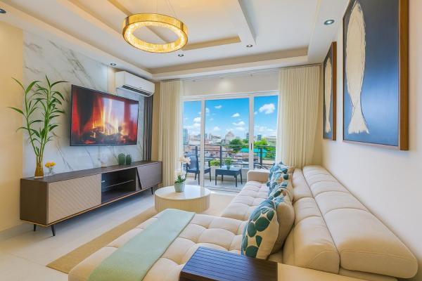 Zdjęcie 3: Spacious, 3BD City Center Apt