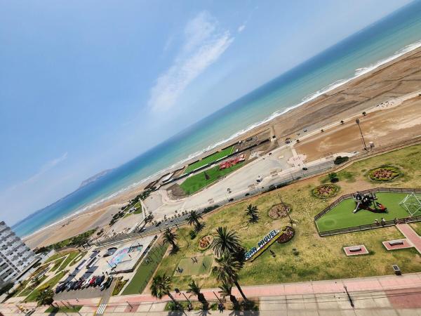 Na foto é possível ver o objeto Modern ocean view apartment localizado na cidade de San Miguel.
