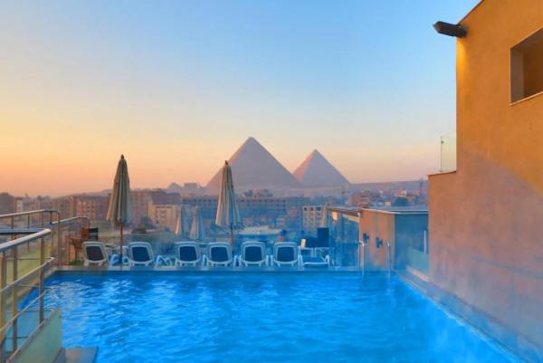 Nella foto è visibile l'oggetto Pyramid Front Hotel situato nella città di Il Cairo.