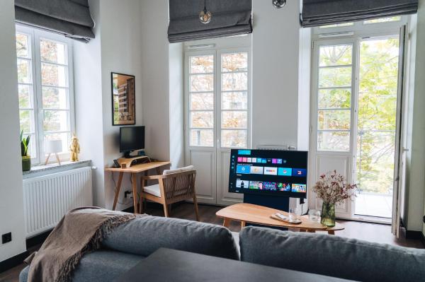 Cozy Wroclaw Old Town Apartment With Riverview In Historic Area, Unique Peaceful And Central Location - Wrocław