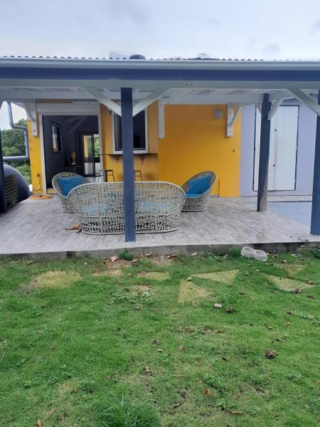 A la foto es mostra l'objecte Appartement spacieux à Morne-à-l'Eau, 80 m², piscine privée situat a la ciutat de Brion.
