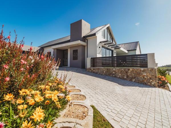 Auf dem Foto ist das Objekt 40 Ridge Drive, Kingswood Golf Estate in der Stadt George zu sehen.