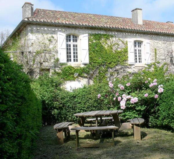 A la foto es mostra l'objecte Le Gobelin - La Maïsou situat a la ciutat de Sérignac.