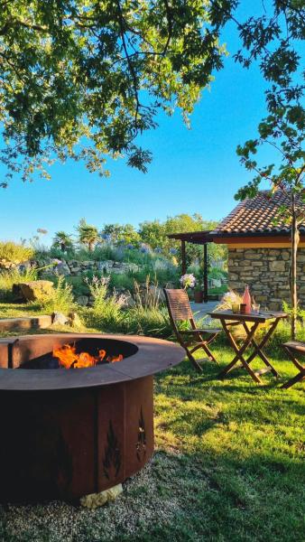 16th Century Farmhouse In Tuscan Woods And Hills - Castagneto Carducci