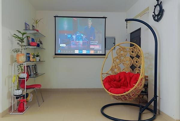 A la foto es mostra l'objecte AirNova 3BHK situat a la ciutat de Sonīpat.