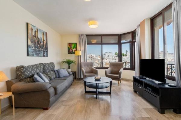 Home4u - Apartment In Historical Center - Estepona
