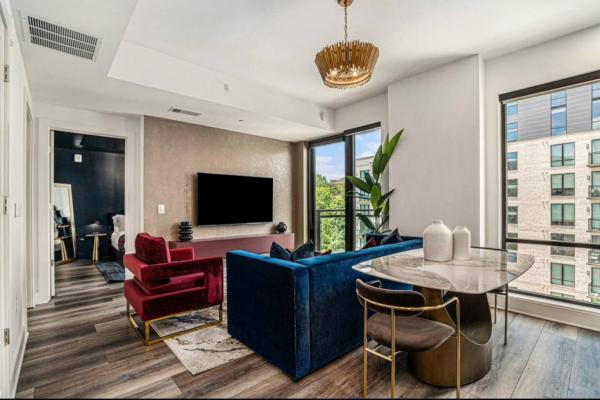 A Cozy Luxury Stay - Sandy Springs, GA
