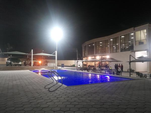 На фото показан объект Royal Gibson Hotel, расположенный в городе Kitwe.