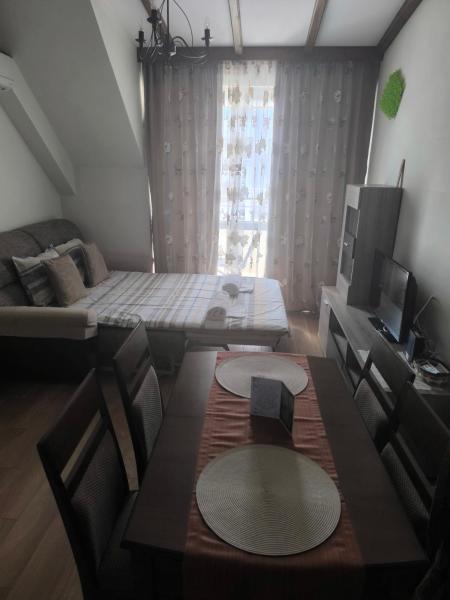 La photo montre l'objet студио КОМФОРТ в центъра на град Сандански situé dans la ville de Sandanski.