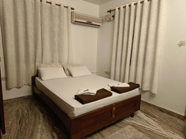 A la foto es mostra l'objecte Good shepherd & Sabs Apartments And rooms situat a la ciutat de Colva.