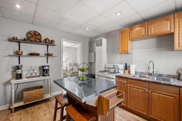 1st Flr 1 Bed 1 Ba Furnished-pet Friendly - Manchester, NH
