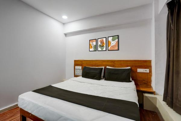A la foto es mostra l'objecte Hotel O Krishna Rooms situat a la ciutat de Bhatha.