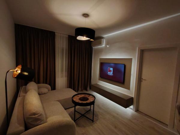 A la foto es mostra l'objecte Glamsuite situat a la ciutat de Piteşti.