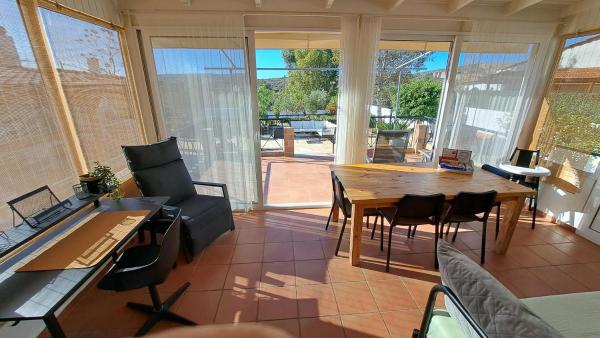 A la foto es mostra l'objecte Kouklinos Cottage situat a la ciutat de Metókhi.