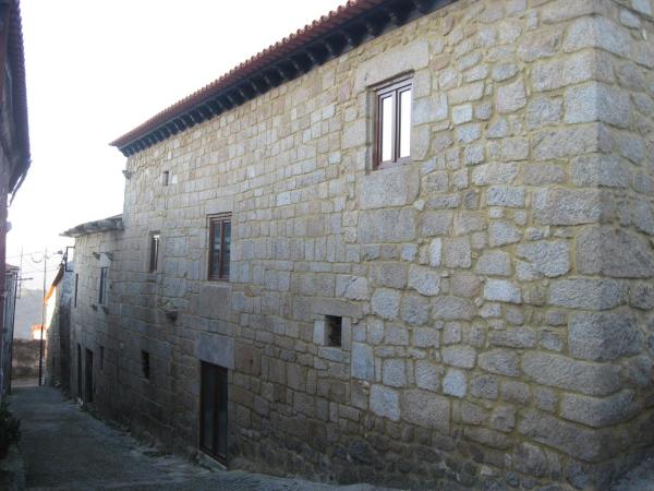 Na zdjęciu widoczny jest obiekt Casa do Castelo de Celorico położony w mieście Minhocal.