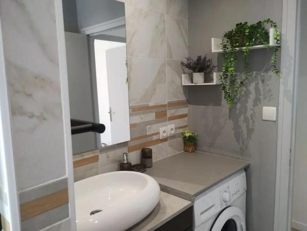 Appartement Charmant à Noyers-sur-cher - 45 M² - Parking - Noyers-sur-Cher