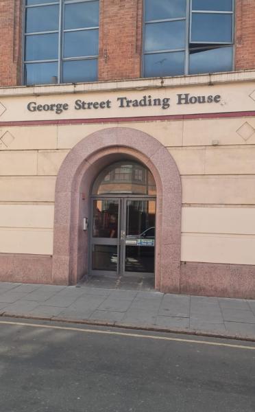 Lace Market Apartments - City Centre - 4 Beds Apartment With 2 Bathrooms And Full Kitchen In George Street - Close To Victoria Centre Shopping Centre - Parking For Cars & Vans From Five Pounds A Day - Sunday 1pm Check-out - ノッティンガム