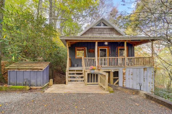 Families Welcome! Blue Ridge Cabin W/ Fire Pit - Valle Crucis, NC
