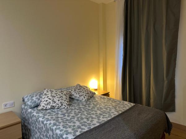 Na fotografii je vidět objekt ARBE Apartamentos nacházející se ve městě Bilbao.