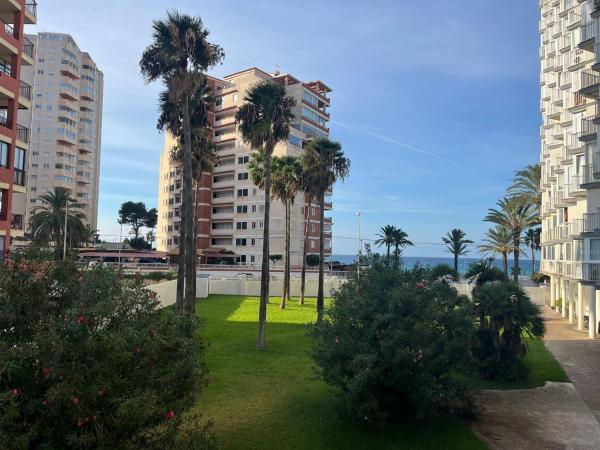 På bilden syns objektet Safestay Calpe Seafront - Apartment Atlantico som ligger i staden Calpe.