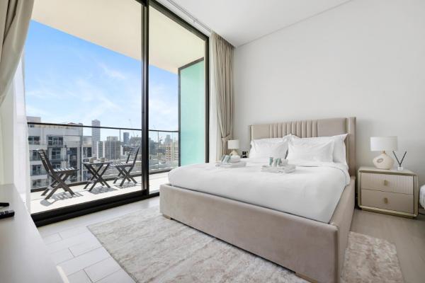 Studio-Apartment mit Balkon — 36 m² - Chic Studio with Balcony, Gym & Pools in JVC