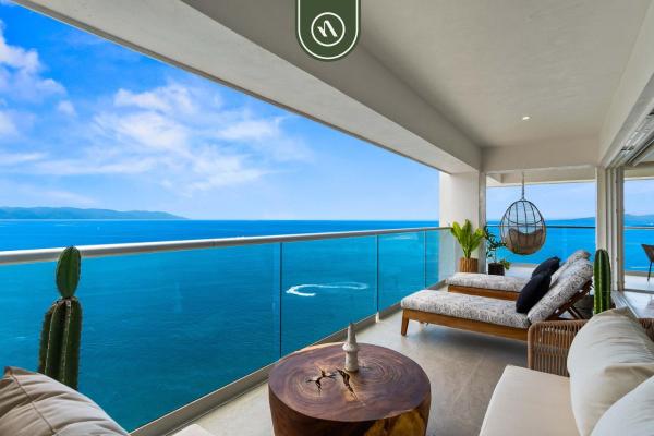 Luxury 4 Br Condo Amazing Views - Beach - Pools - Puerto Vallarta