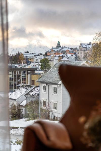 Aurora City Center Suite - City & Mountain View - Tromsø