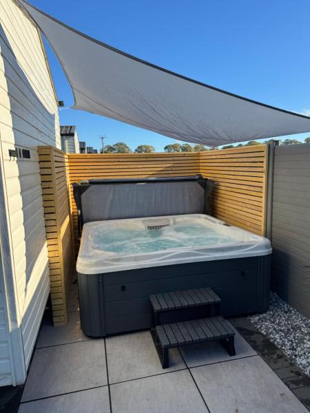 Scotts Corner Hot Tub Retreat - Morpeth